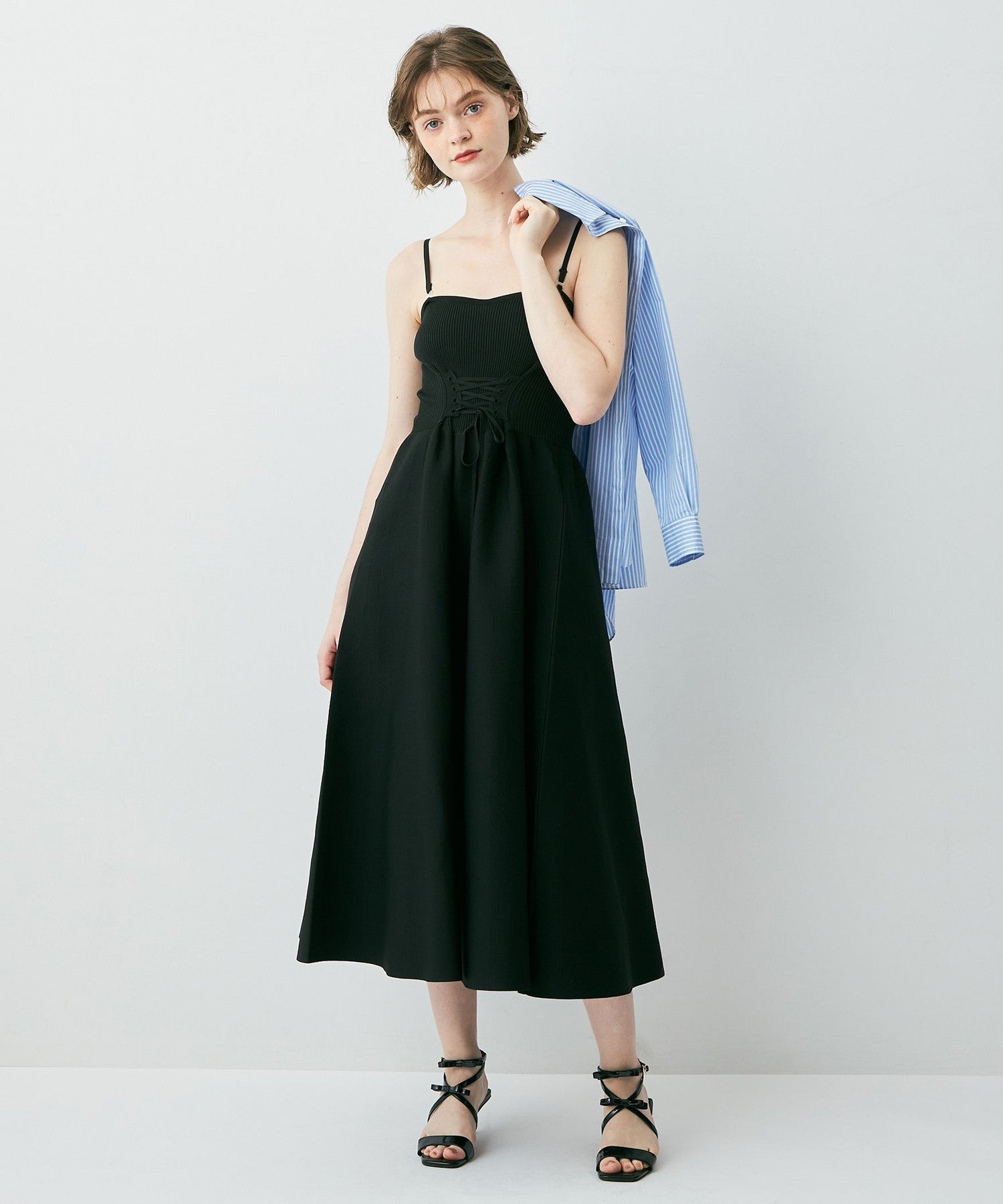 Lace -up knit bischi dress