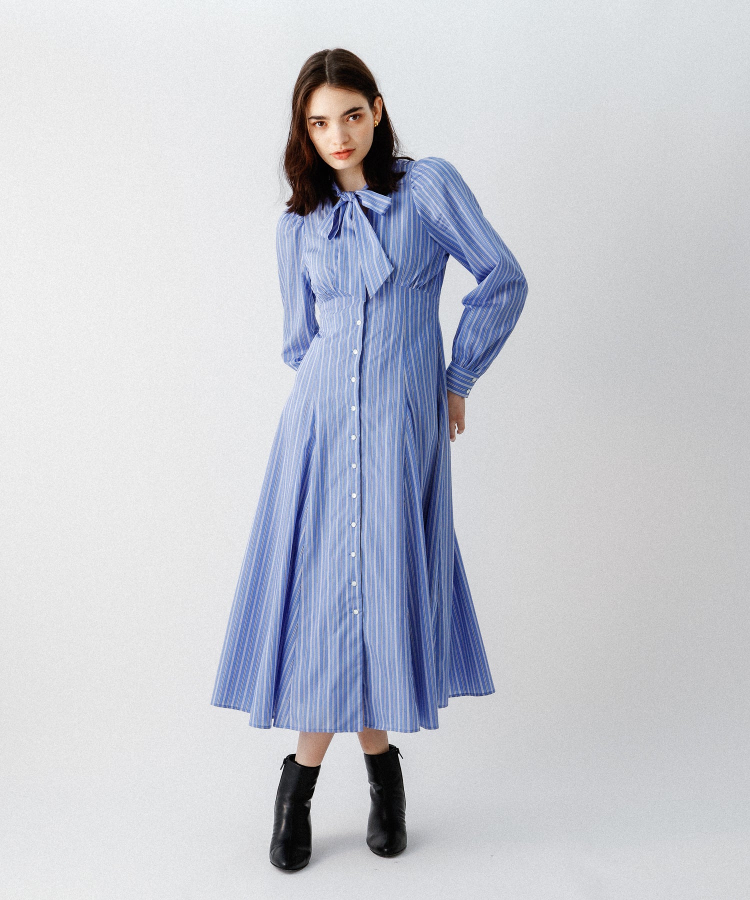 [Reservation] Stripe bow tai dress