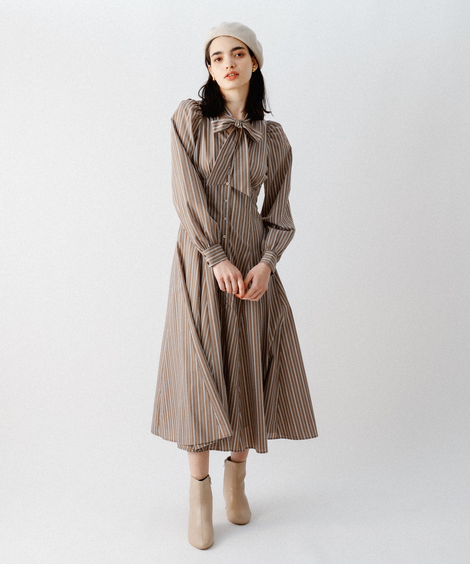 [Reservation] Stripe bow tai dress